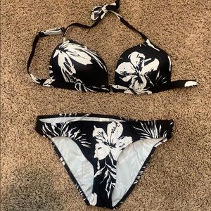 Venus bikini.